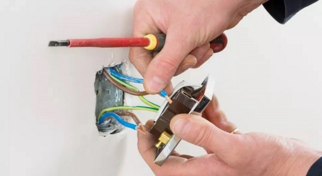 روش صحیح اتصال کابل افشان به پریز و کلید برق