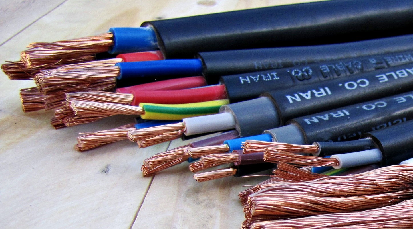 تأثیر انعطاف پذیری کابل افشان در سیم کشی